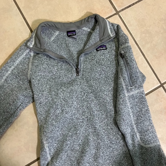 Patagonia Quarter Zip - Picture 4 of 4